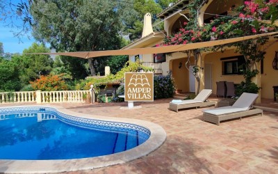 Magnificent villa with beautiful views and privacy in Sierra Altea Golf.